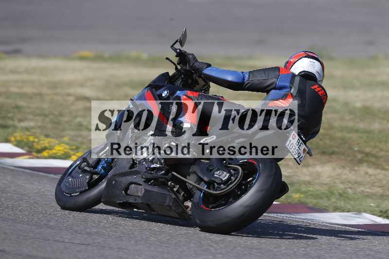 /21 17.06.2026  Ducati Schweiz Track Warmup ADR/Gruppe blau/1